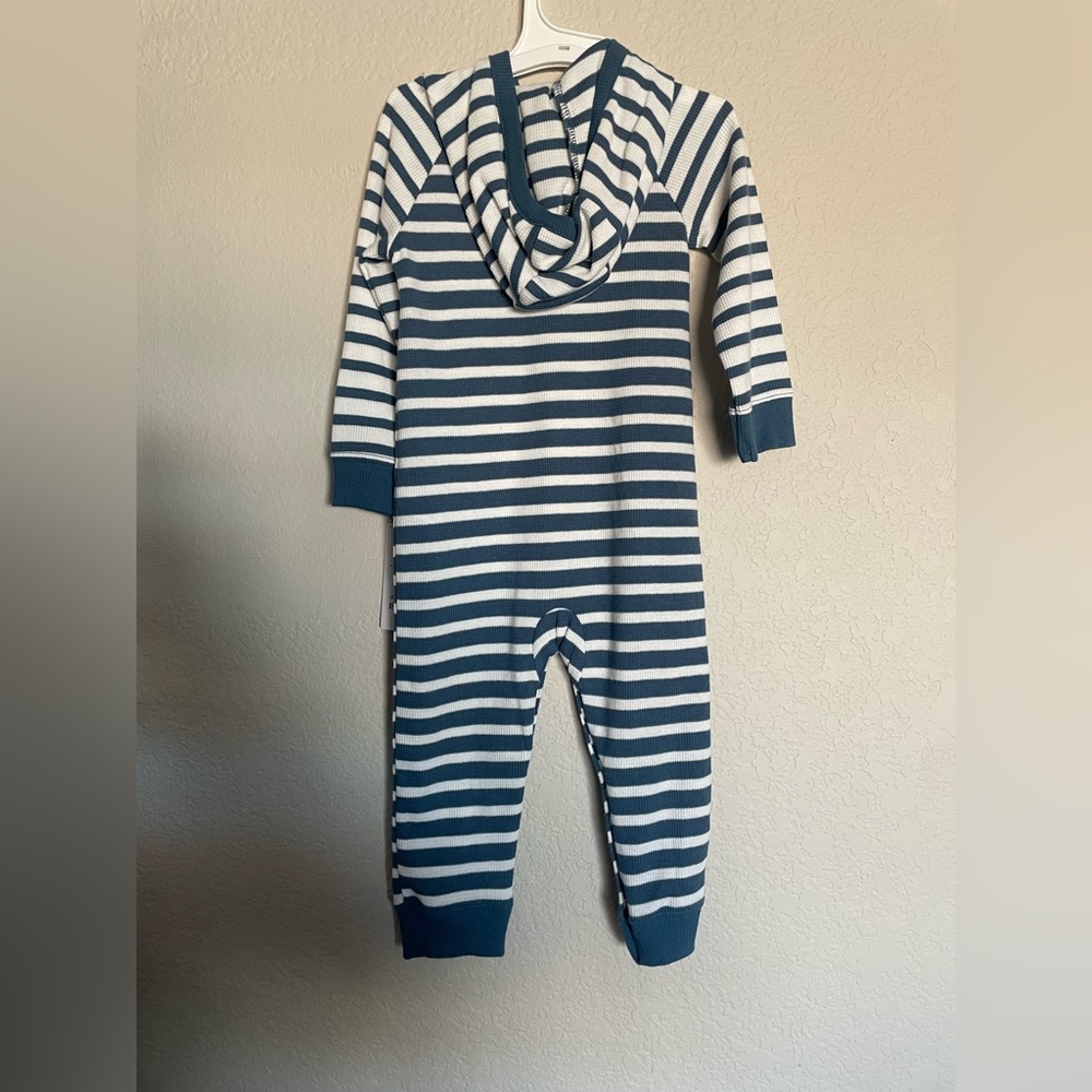 🦄NWT Carters Hooded Onesie - Picture 4 of 4